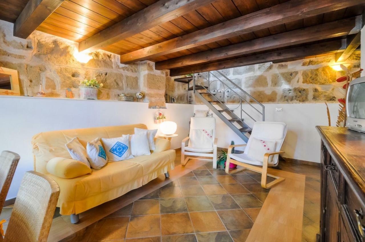 Alghero Old Town Apartment Steps To Sea And Scenic Ramparts Esterno foto