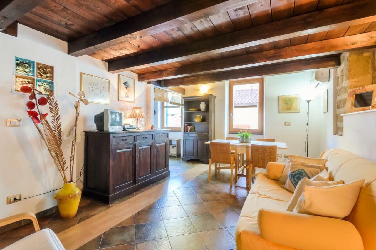 Alghero Old Town Apartment Steps To Sea And Scenic Ramparts Esterno foto