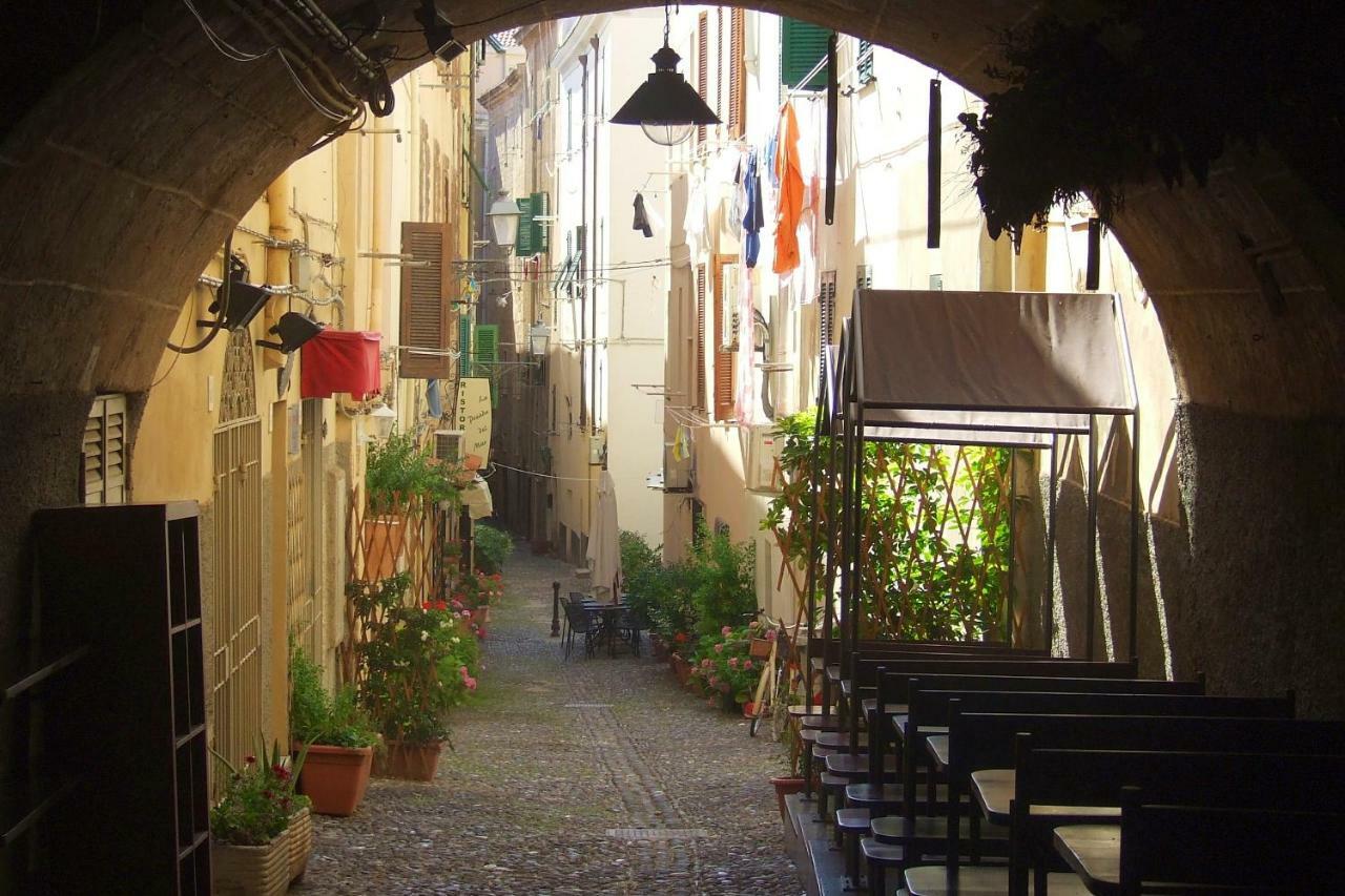 Alghero Old Town Apartment Steps To Sea And Scenic Ramparts Esterno foto