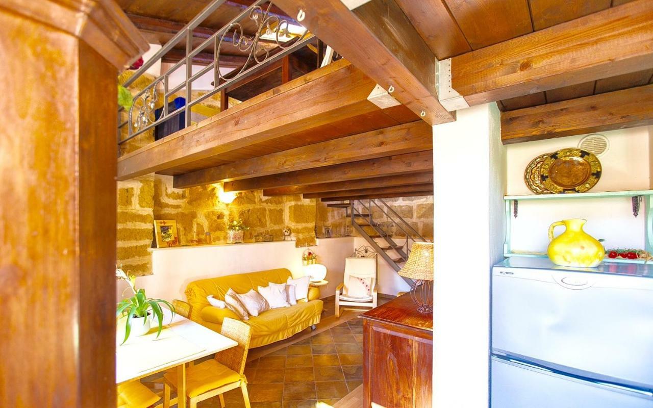 Alghero Old Town Apartment Steps To Sea And Scenic Ramparts Esterno foto